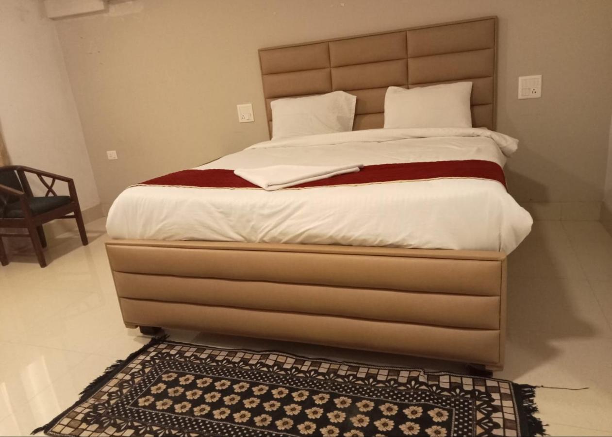 Amenda International 4* New Delhi